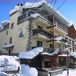 Hotel Perruquet